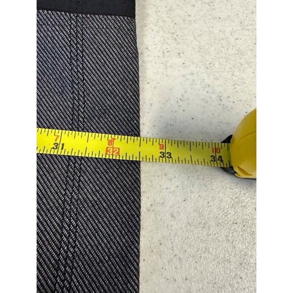 Lululemon Cocoon Car Coat Size S Womens Jacket Snaps Pockets Nylon Blend C12 - Picture 7 of 8